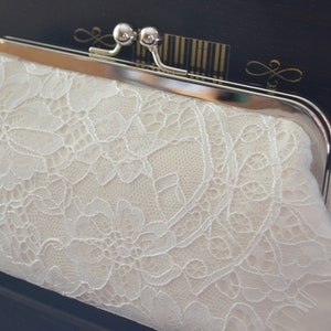 Clutch/Brauttasche in ecru mit Spitze in ivory Bild 1