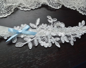 Garter in IVORY with embroidery lace