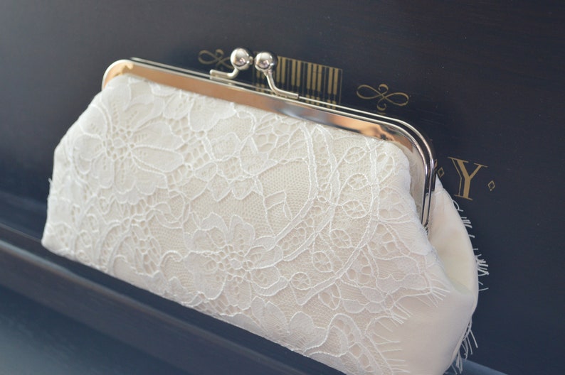 Clutch/Brauttasche in ecru mit Spitze in ivory Bild 2