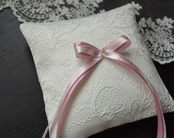 MINI Ring Pillow Ivory Lace