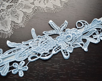 Garter in LIGHT BLUE with embroidery lace