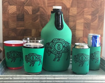 Growler Koozie/Hoppy Buffalo/Isolation Growler/Growler Coozie/Housse pour growler 64 oz/Houblon/