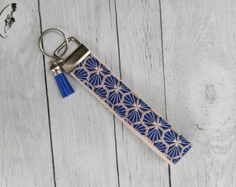 Wrist strap keychain, bracelet keychain, trendy keychain in cotton strap and blue graphic fabric, gift idea