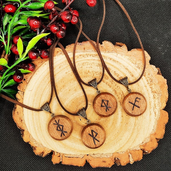 Viking Bind Rune Protection Amulet , Pagan Norse Pendant, Safe Travels Traveller Gift, Good Luck Present, Pagan Elder Futhark Wood Necklace