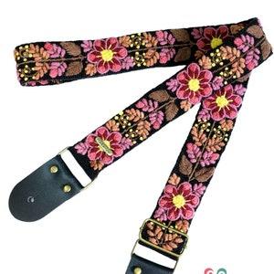 Zwarte gitaarband met donkerrode bloemen, verstelbare geborduurde gitaarband, leren uiteinden, gitarist cadeau, Peruaans handgemaakt, boho