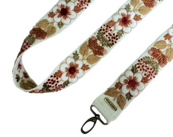 Ivory bag strap, ivory flowers, embroidered bag strap, camera strap, adjustable bag, shoulder bag, peruvian handmade, ethnic, boho, gift her