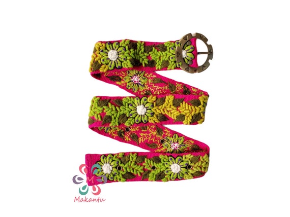 Handmade Peruvian Embroidered Floral Mutlicolor Wool Stitched Motiff Belt Peruvian Handmade Embroidered Wool Belt with Floral Pattern  main image 4