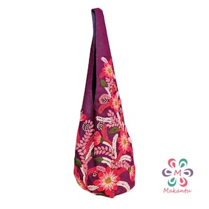 Lila Tasche, rosa Blumen, bestickte Tasche, Wolltasche, Umhängetasche, Boho Tasche, handgemachte Tasche, große Tasche, peruanisch, Hippietasche für Frauen
