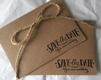60 Pencil Us in Save The Date Personalised Magnetic Brown Kraft Wedding Invitations Tags Cards /& Envelopes Qtys 10-100