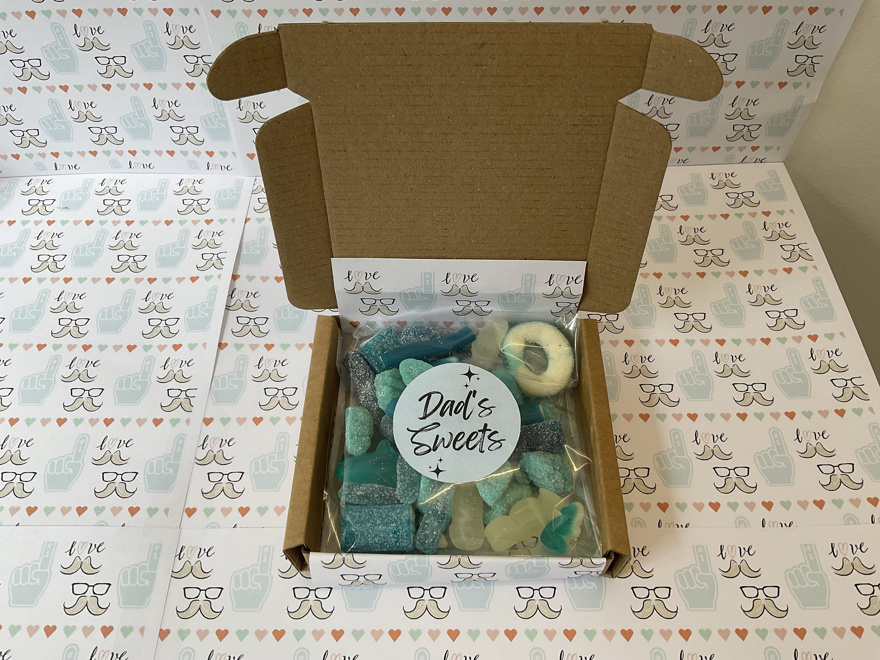 Happy Fathers Day Sweet Treat Gift Box Gift, Gift Bags for Dad, Mixed ...