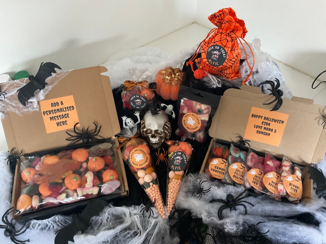 Halloween Sweet Treat Gifts, Happy Halloween Gift Bags, Sweet Cones, Halloween Treat Bags