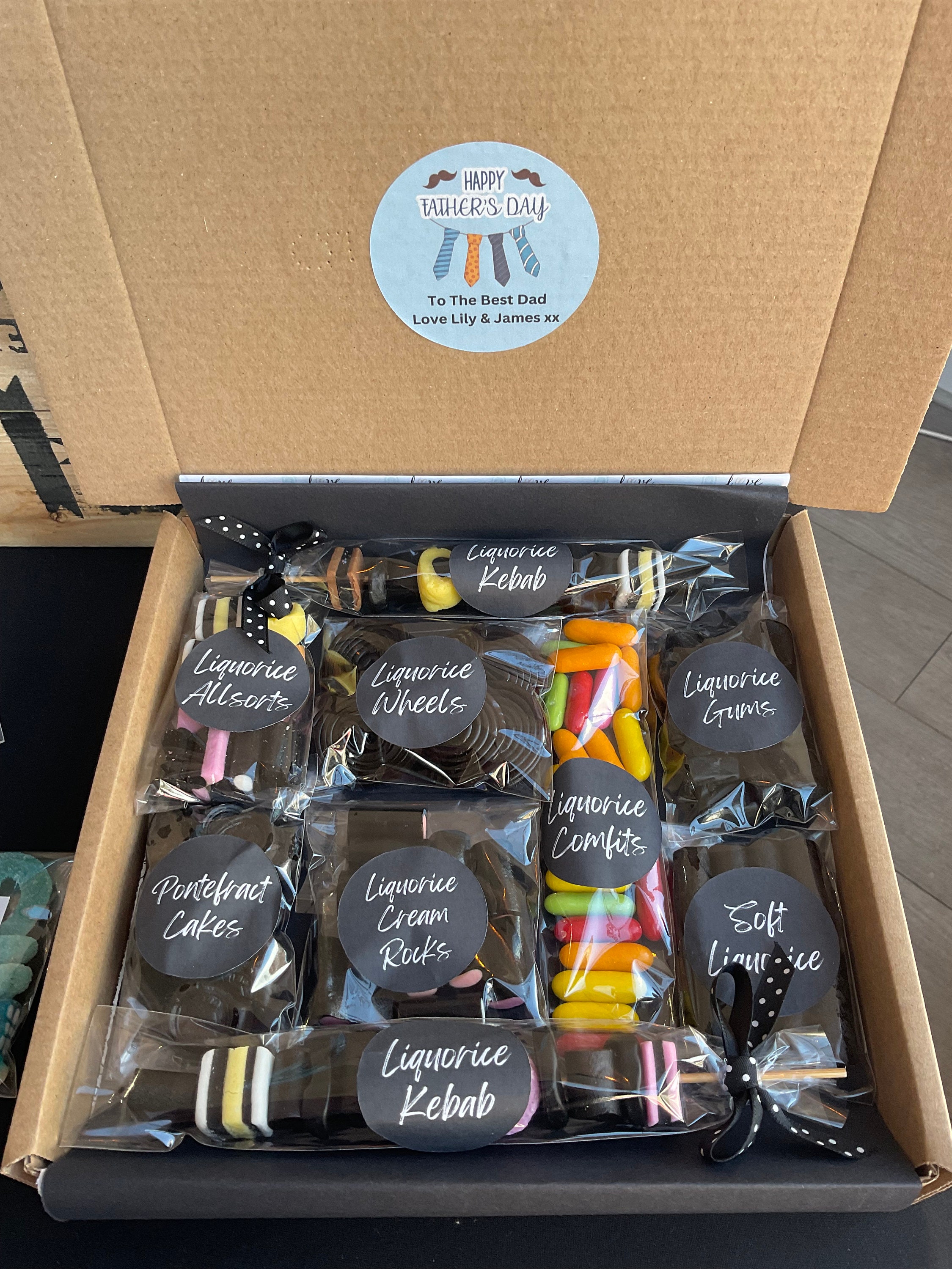 Happy Fathers Day Sweet Treat Gift Box Gift, Gift Bags for Dad, Mixed ...