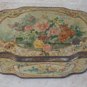 Old sweet tin box biscuits OLIBET vtg old french France vintage cake collection