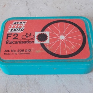 Antique bicycle repair kit Rema Tip Top F2 advertising plastic box Germany