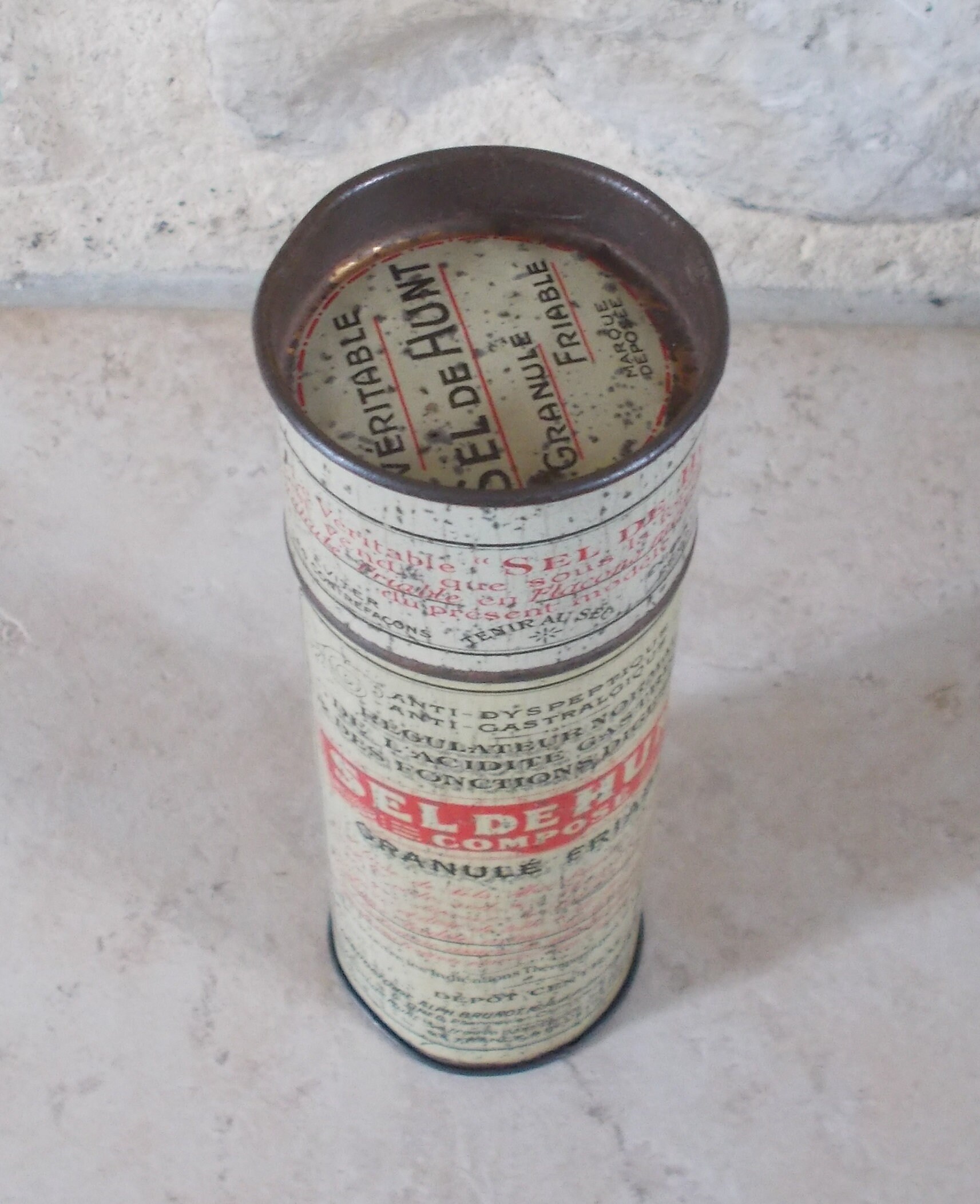 Ancienne Boîte à pharmacie vintage métal - Fontenay le Fleury - 78330 -  Décoration & art - Vivastreet