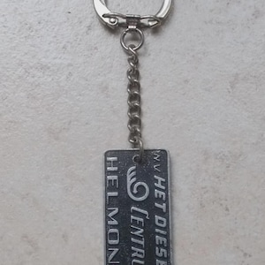 Antique HET DIESEL CENTRUM Key ring key chain 1980s metal vintage Netherlands