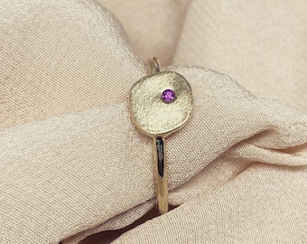 Pink Sapphire 14k gold ring