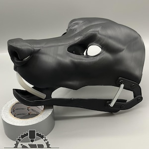 Best-selling 3D printed realistic wolf head base, loved by the furry community