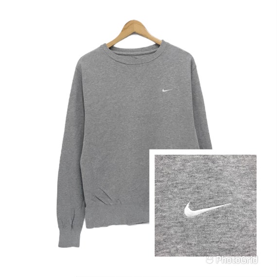 nike sweatshirt small logo