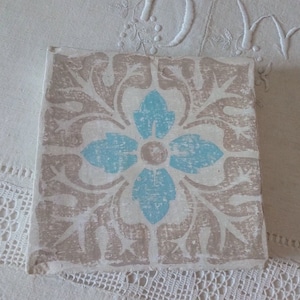 Bottle coaster / old cement tile style / cement tile decoration