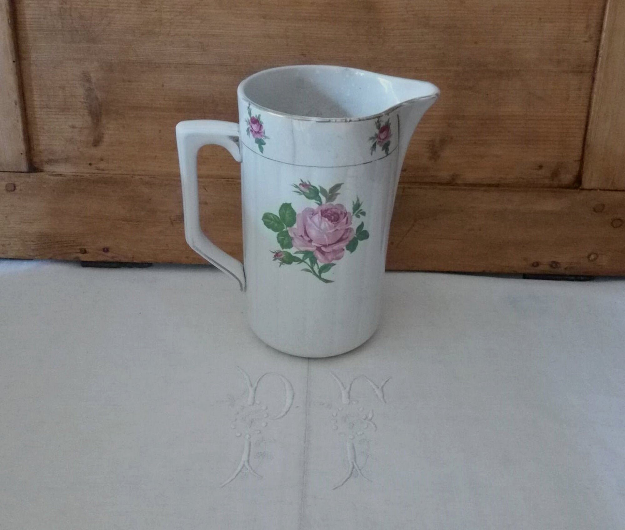 Grand Broc Vintage en Céramique Esprit Campagne Chic/Motif Rose Ancienne Manufacture Le Moulin Des L