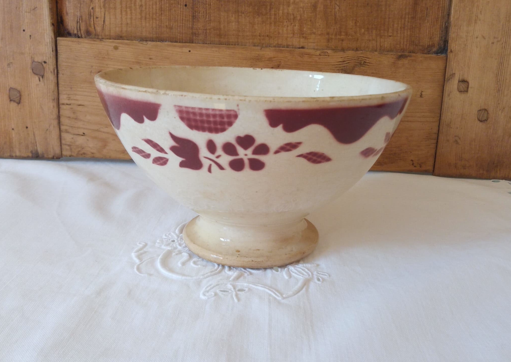 Grand Bol Ancien/Pied Douche Couleur Beige et Guirlande Florale Vintage Années 1940 Vaisselle França