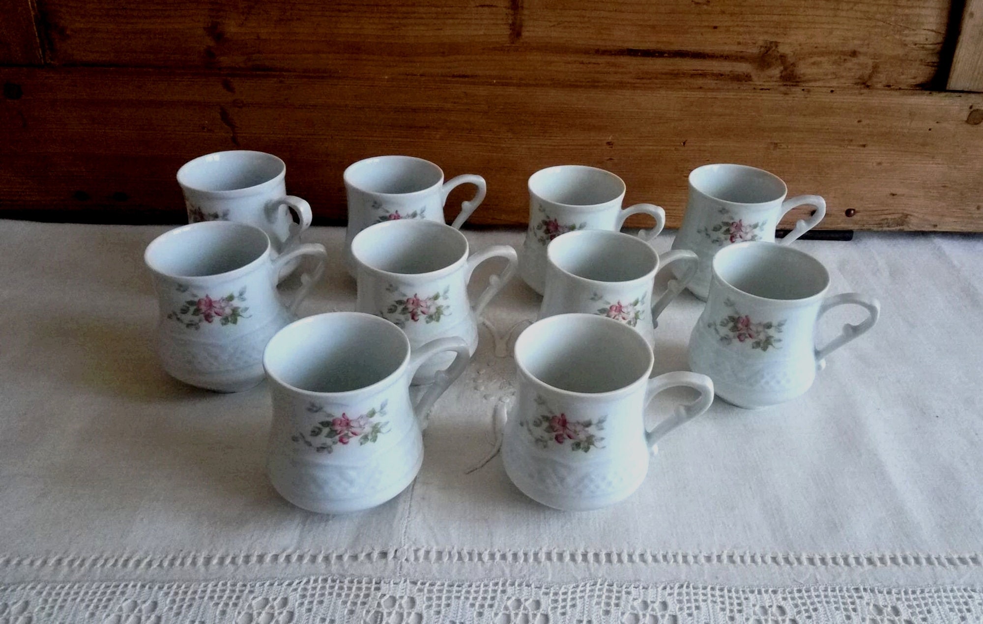 Lot de 10 Tasses à Café Anciennes/Vintage en Porcelaine Chics et Romantiques