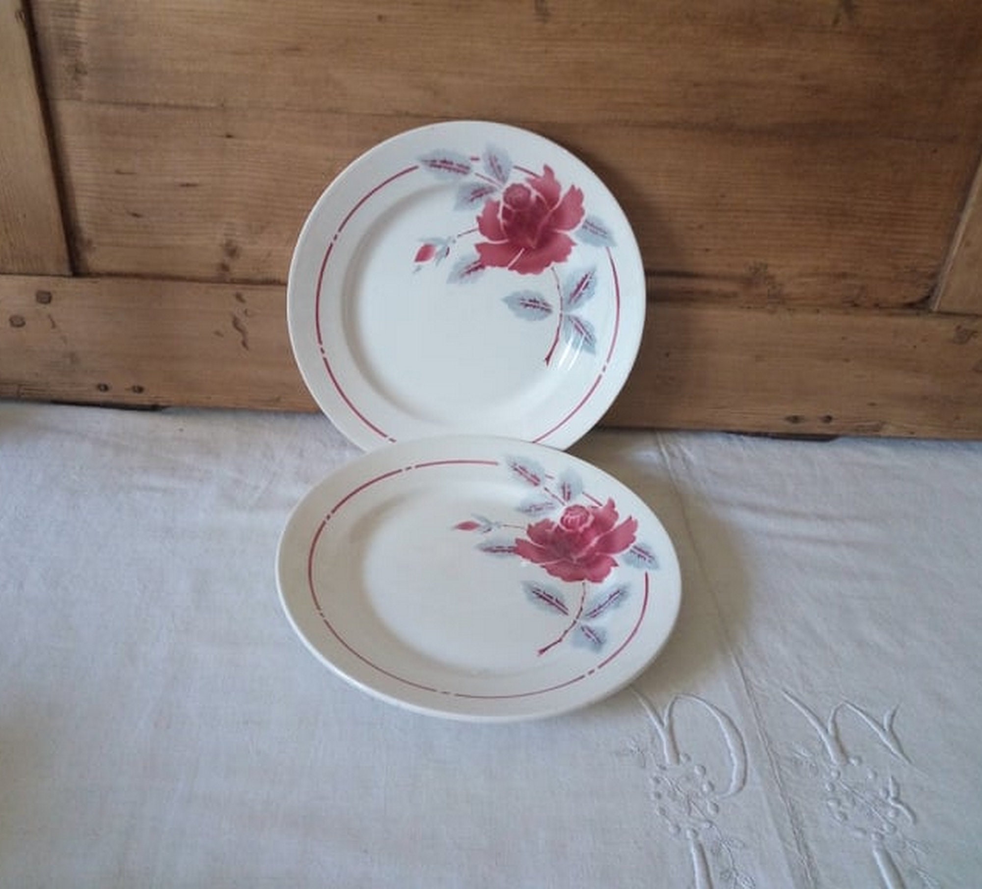 Lot de 2 Assiettes Plates Vintage/Anciennes Le Moulin Des Loups Vaisselle Française Cuisine Campagne