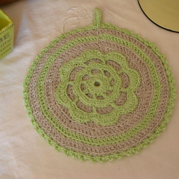 Manique coton crochetée main/couleurs ficelle, vert anis et tissu liberty