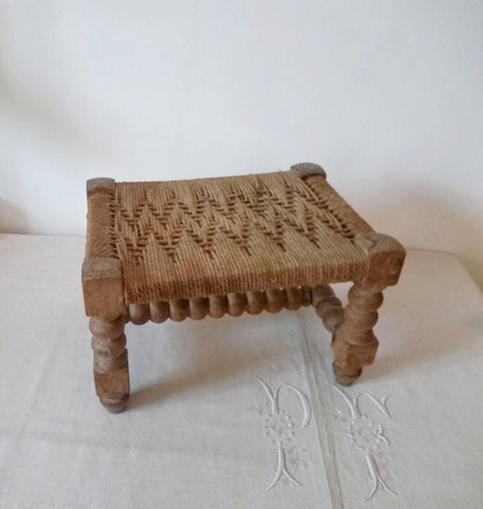 Petit Tabouret Vintage en Bois et Corde/Ancien Footrest Repose Pieds Rectangulaire