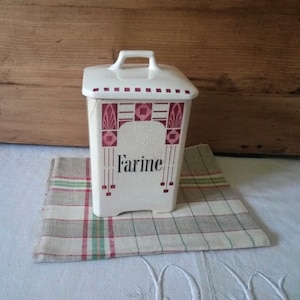 Vintage earthenware fireplace pot / old flour pot / vintage French / French earthenware / vintage crockery