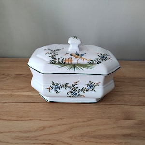 Caja vieja Moustiers / caja de caramelos vintage de Provenza / loza de Provenza Moustiers Sainte Marie