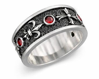 Anillo de flor de lis: anillo de plata de ley con granate, joyería gótica medieval para bodas de caballeros.