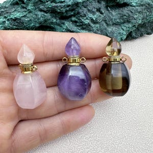 Colgante de botella de perfume de cuarzo de cristal natural, colgante de aceite esencial chapado en oro, dijes de collar de frasco difusor, regalos de piedras preciosas curativas DIY