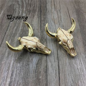 Buffalo Cattle Skull Pendant Charm,Resin Longhorn Cattle Head Necklace Pendant,Gold Plated Horns Pendant, GP082403
