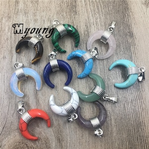 Multicolor Crescent Moon Turquoise Pendant, Double Horn Howlite Charms With Silver Plated Bail, AGP050601