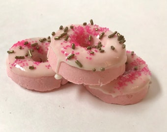 Mini donut bath bombs, strawberry donut bath bombs, bath bomb set, donut bath bombs, pink bath bombs, mini bath bombs, bath bomb sets
