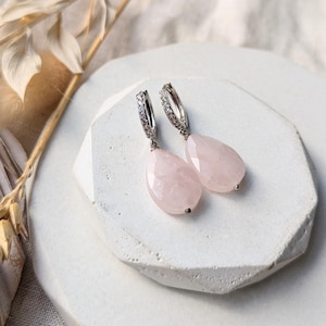 Örhängen i rosenkvarts - Eleganta silversmycken med ädelstenar