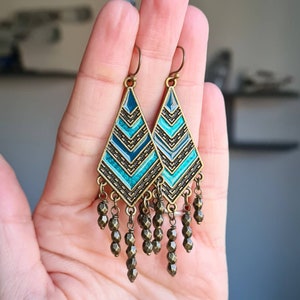 Bohemian earrings, teal blue turquoise earrings, boho jewellery, chandelier earrings, handmade earrings, festival jewellery, unique gift her 画像 2