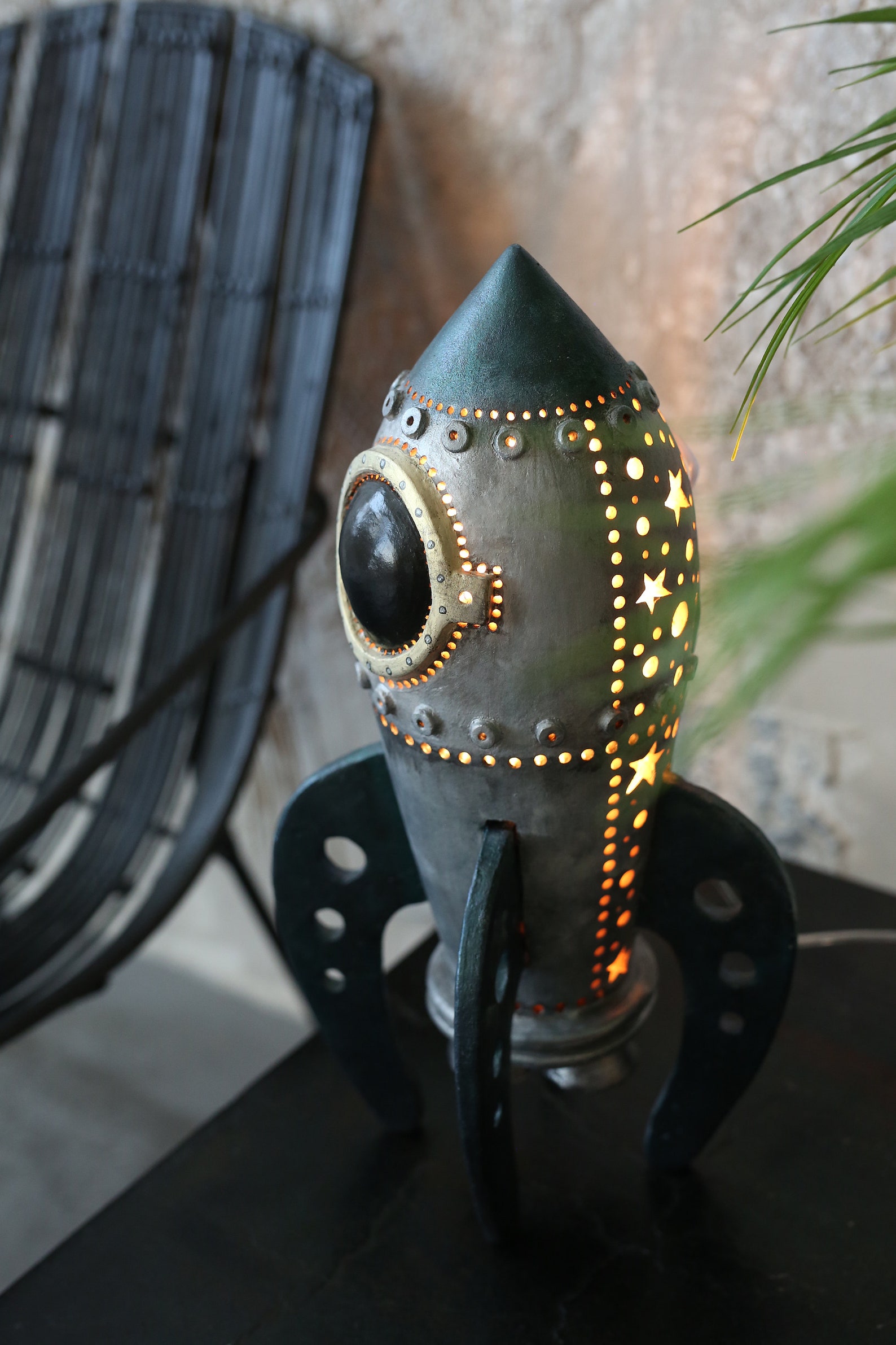 Spiro 50s Spaceship ceramic light sculpture. Perfect gift for Etsy