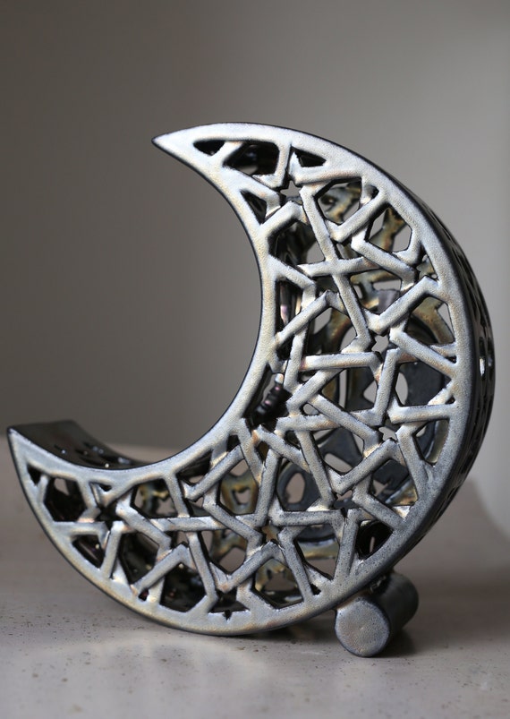 Moon sculpture light outlet