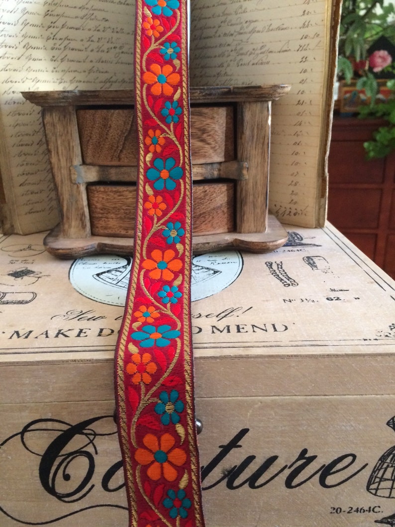 Jacquard ribbon /'boheme/' dor flowers border 3.50 cm