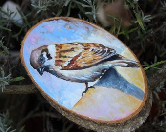 Sparrow Wood Slice Ornament . Bird Lovers, Birdwatching Gift . Mothers Day Gift . Hand Painted Sparrow, Bird Ornament. Bird Wood Painting