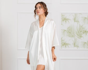 Bridal Silk Nightgown, Short Silk Robe, Dressing Gown, White Bride Robe, Getting Ready Robe, Bridal Shower Robe, Honeymoon Loungewear