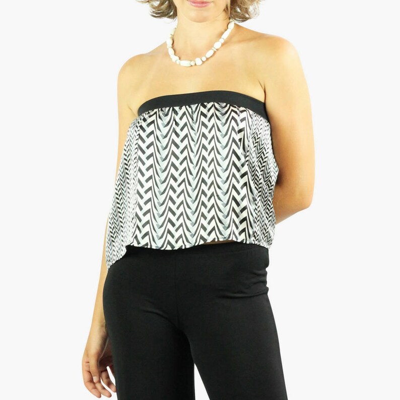 strapless silk top with geometric chevron print in black and white. Made in Italy