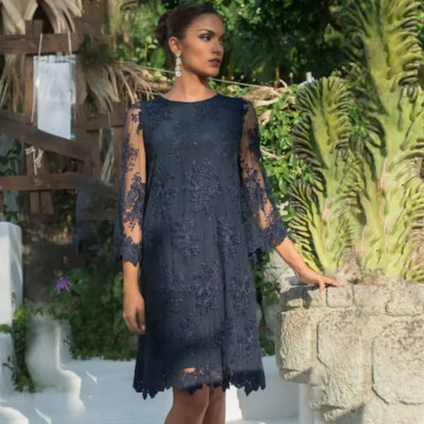 Stylish blue navy dress with floral lace and wonderful silk lining, three-quarter sleeve. Plus size available. Italian dress.