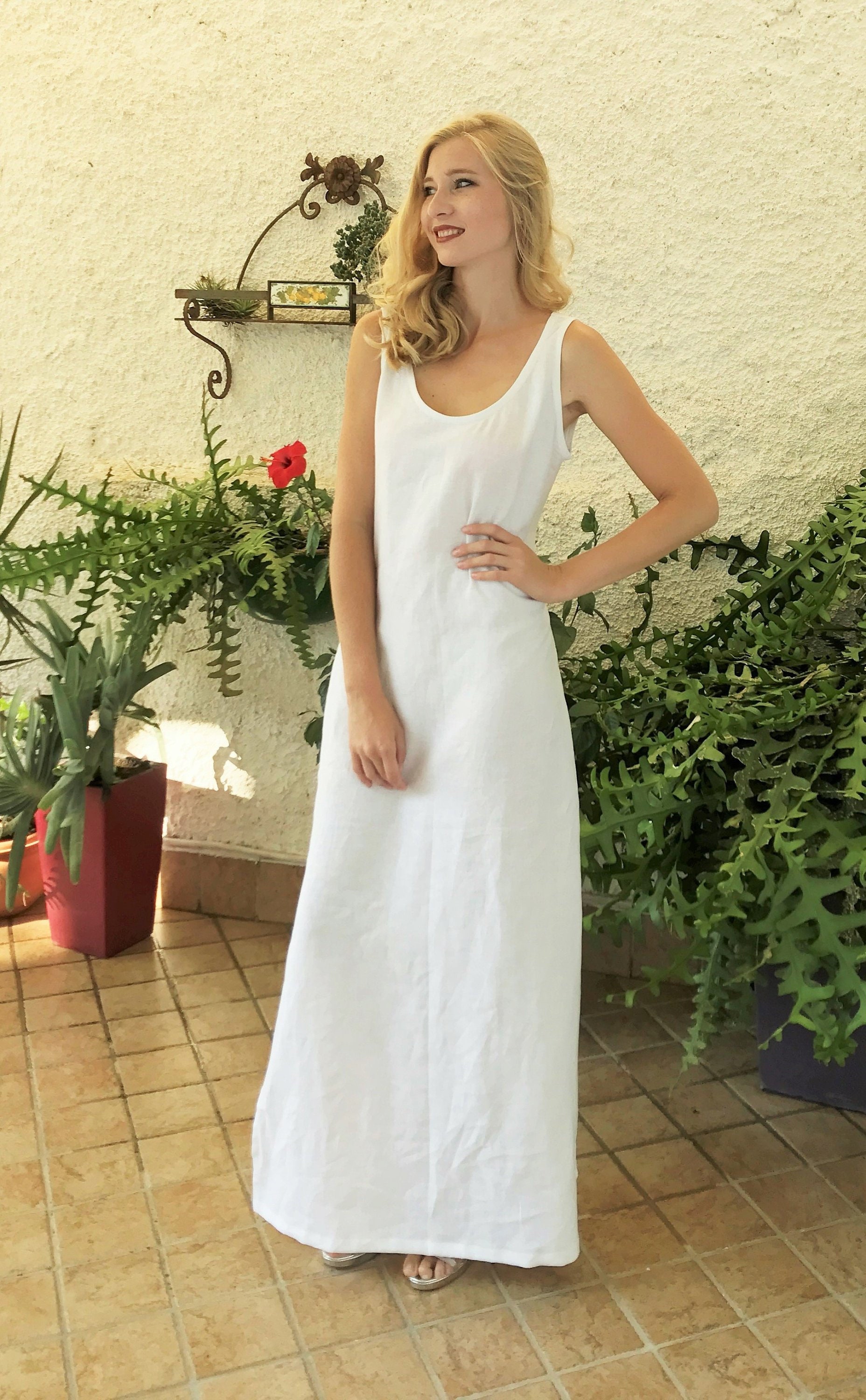 white dress size 24