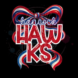Può includere: Un design grafico con il testo "hancock HAWKS" in rosso e bianco, con un accento blu. Il testo è sovrapposto a un fiocco di nastro stilizzato rosso, bianco e blu su sfondo nero.