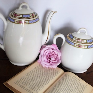 Ancienne théière, cafetière et sucrier assorti, porcelaine de Châtres sur Cher, vaisselle vintage