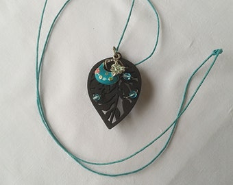 Pendentif feuille